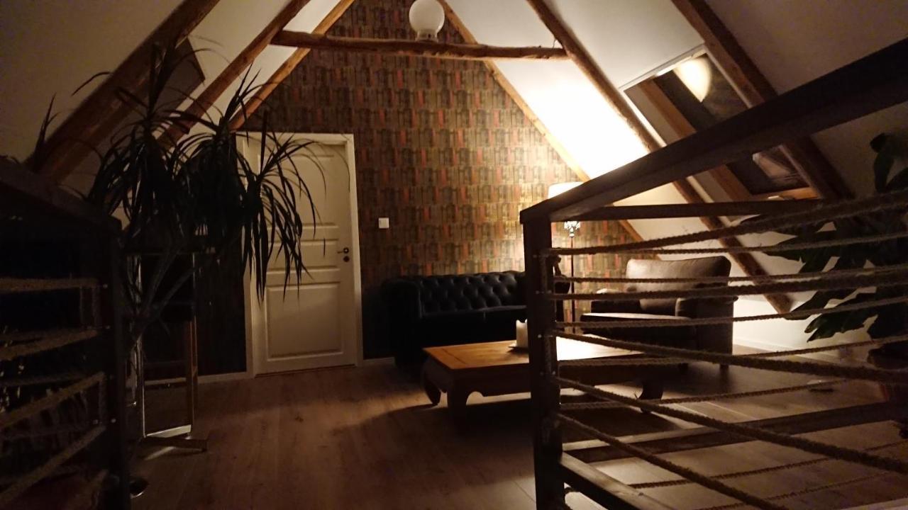 Garden Mellan Slotten Svarte 외부 사진