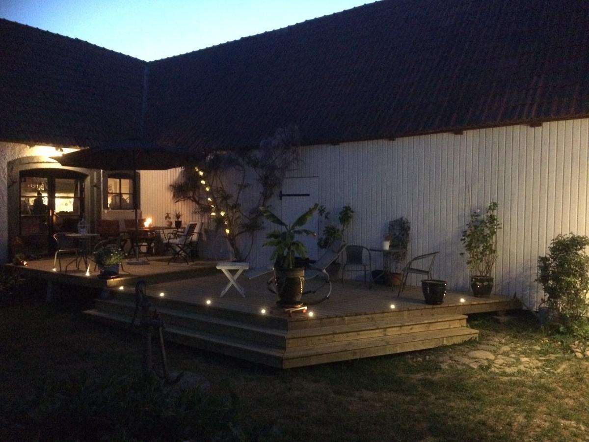 Garden Mellan Slotten Svarte 외부 사진
