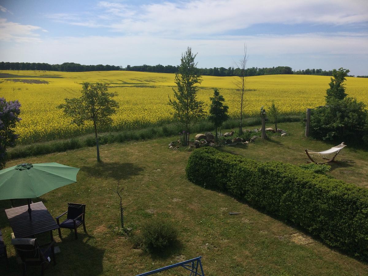 Garden Mellan Slotten Svarte 외부 사진
