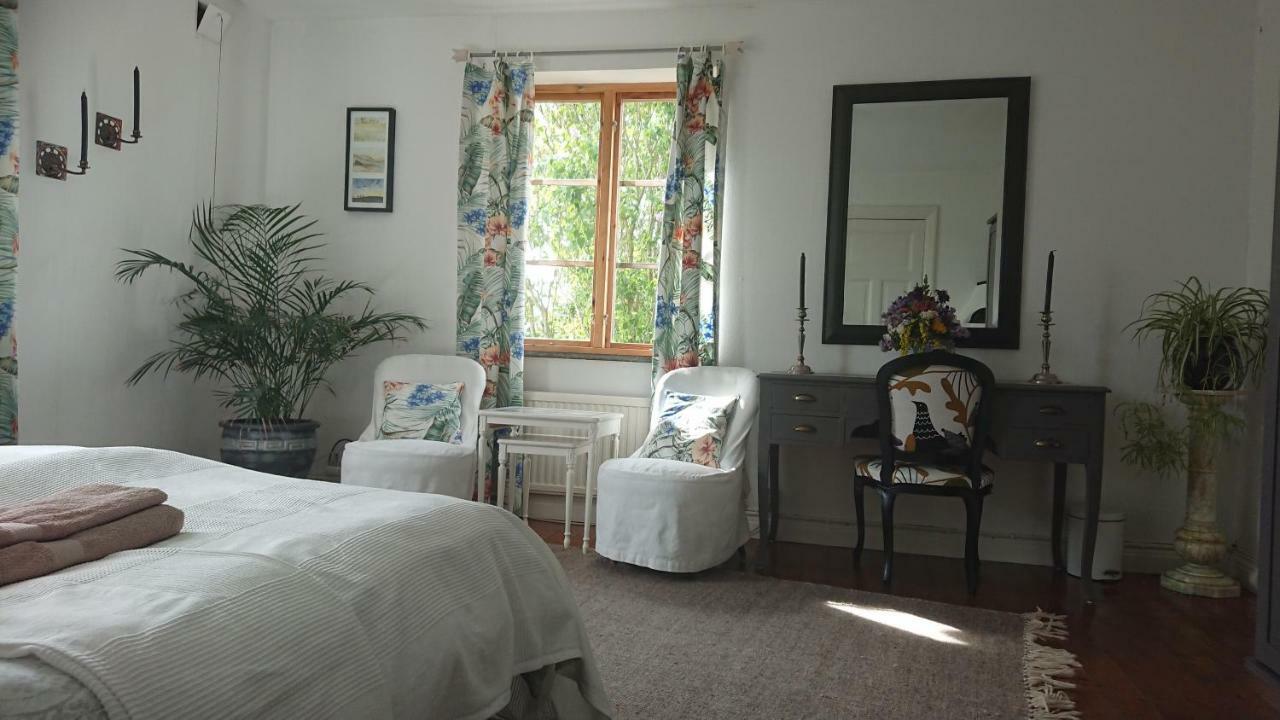 Garden Mellan Slotten Svarte 외부 사진
