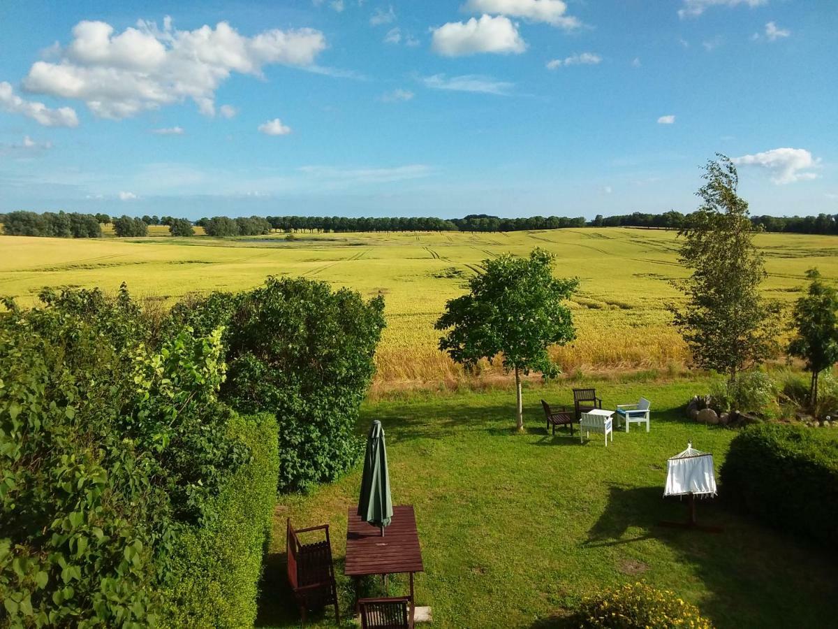 Garden Mellan Slotten Svarte 외부 사진